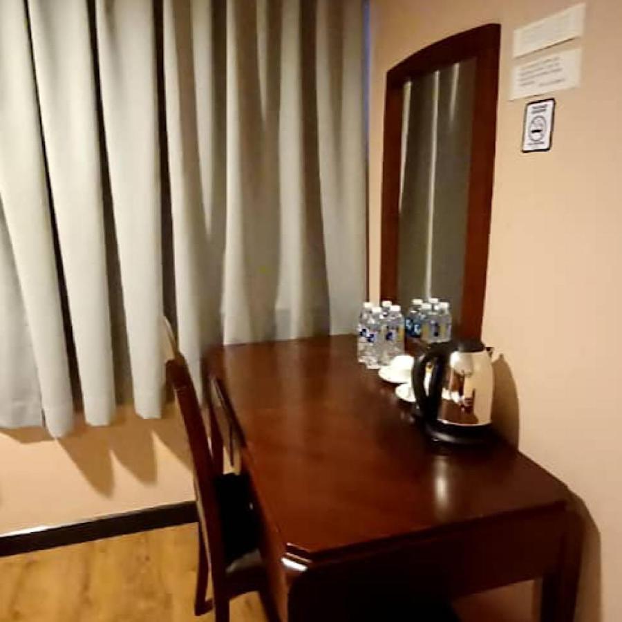 Hotel Sadong88 Kota Kinabalu Eksteriør billede