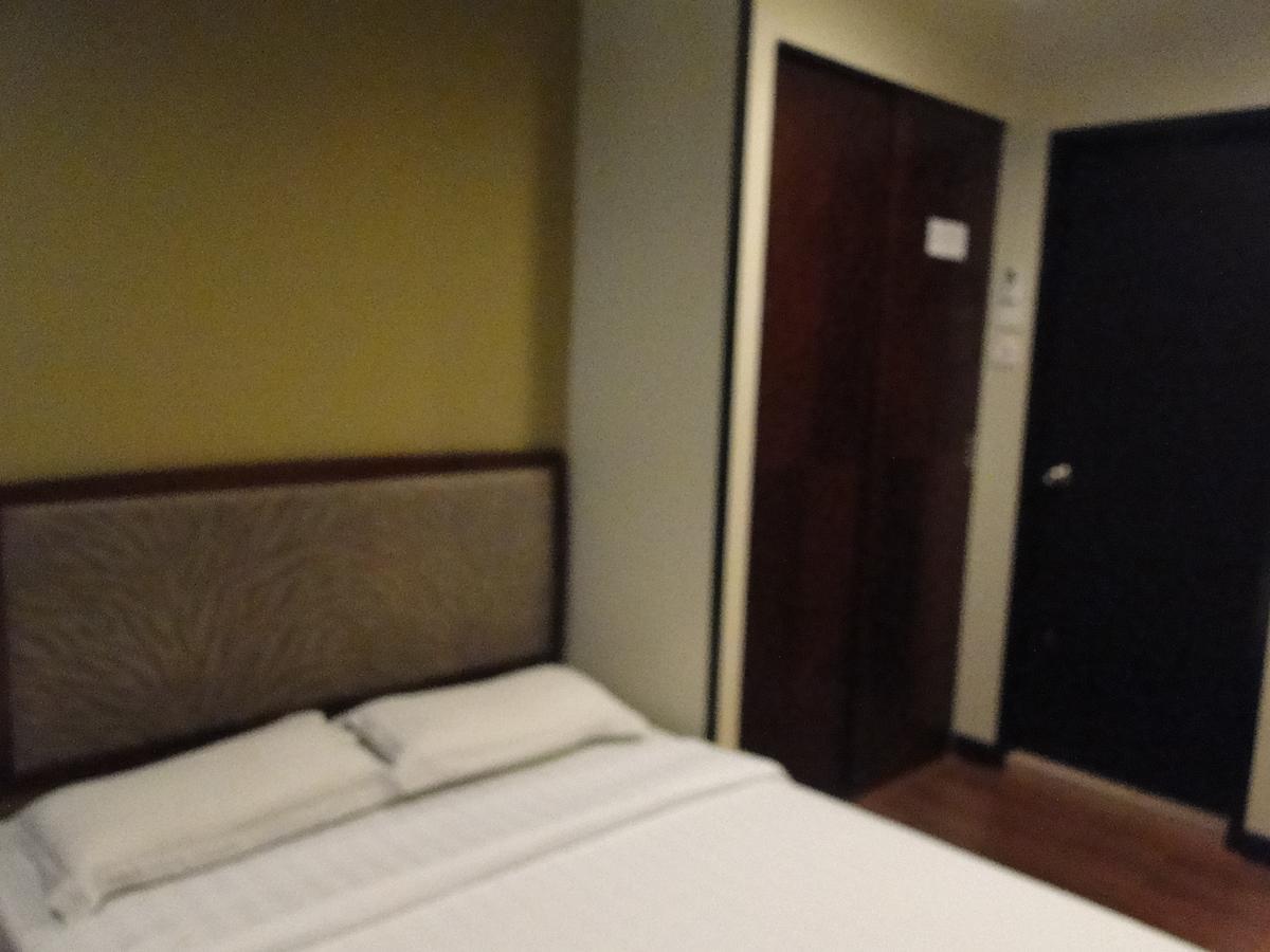 Hotel Sadong88 Kota Kinabalu Eksteriør billede
