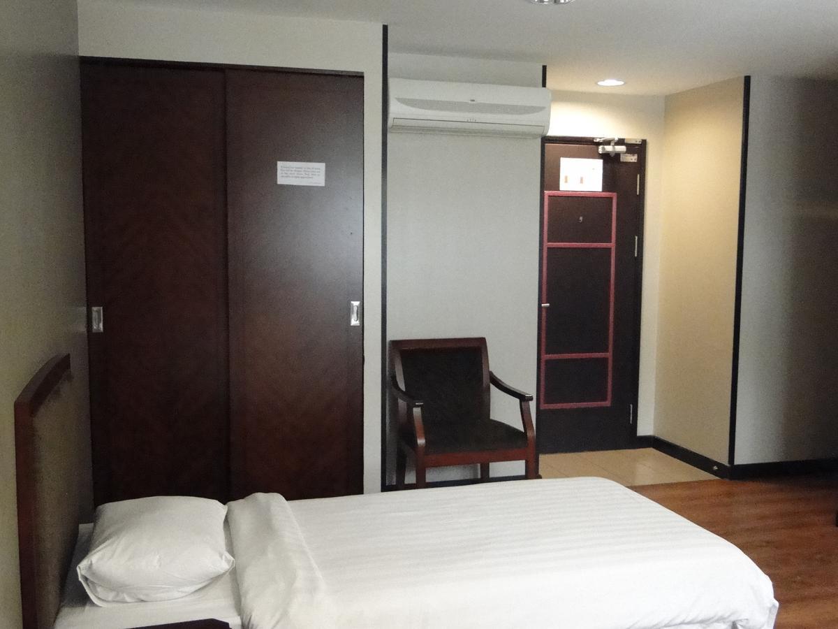 Hotel Sadong88 Kota Kinabalu Eksteriør billede