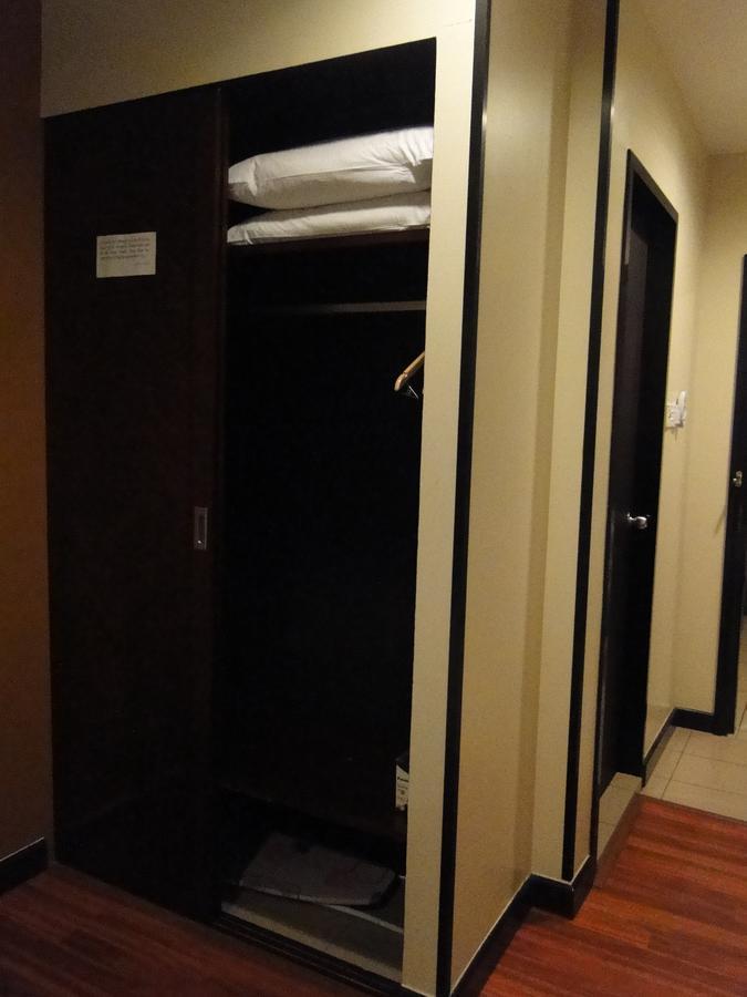 Hotel Sadong88 Kota Kinabalu Eksteriør billede