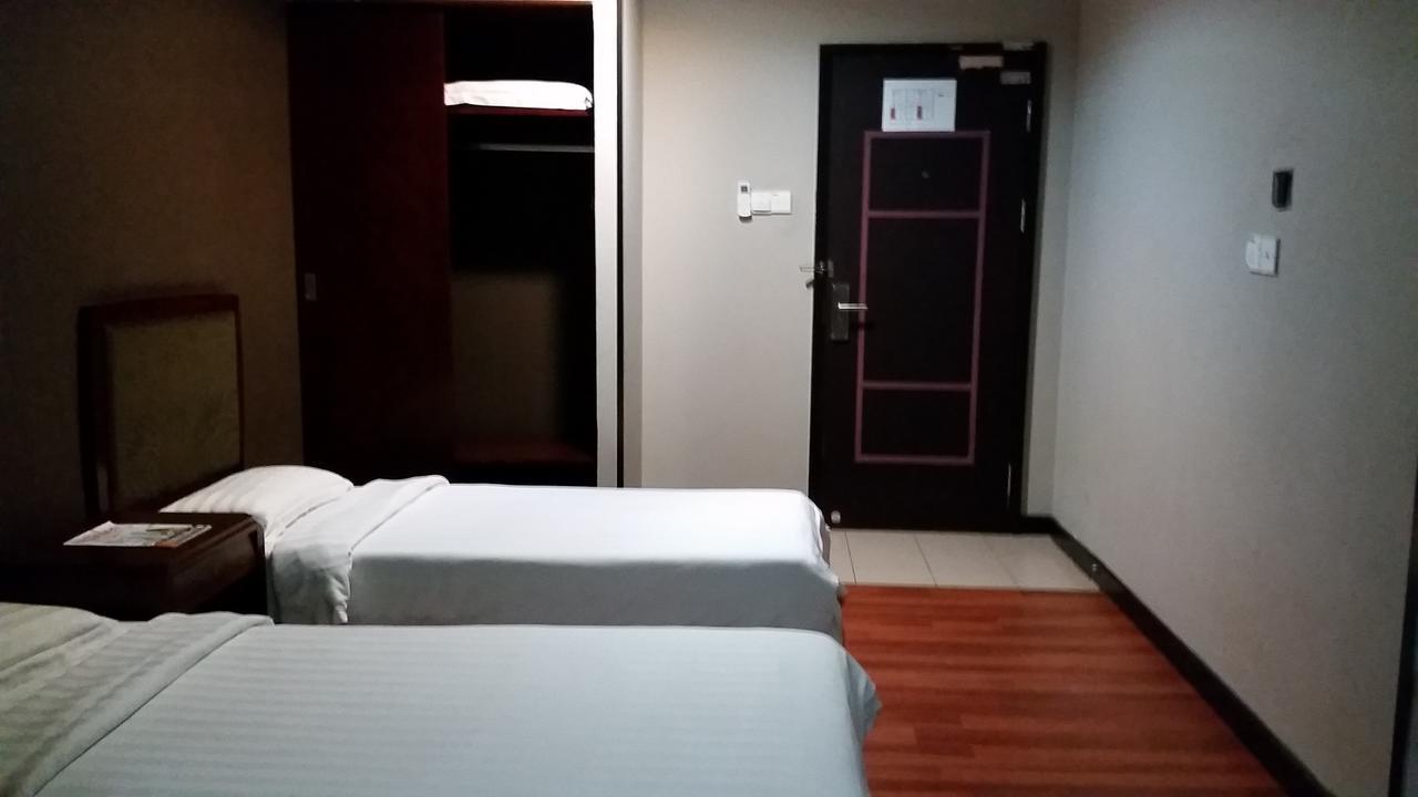 Hotel Sadong88 Kota Kinabalu Eksteriør billede